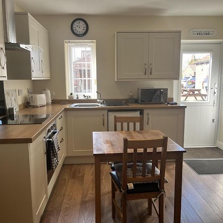 Cosy Village Location - One Bedroom Barn Barmston Exterior foto